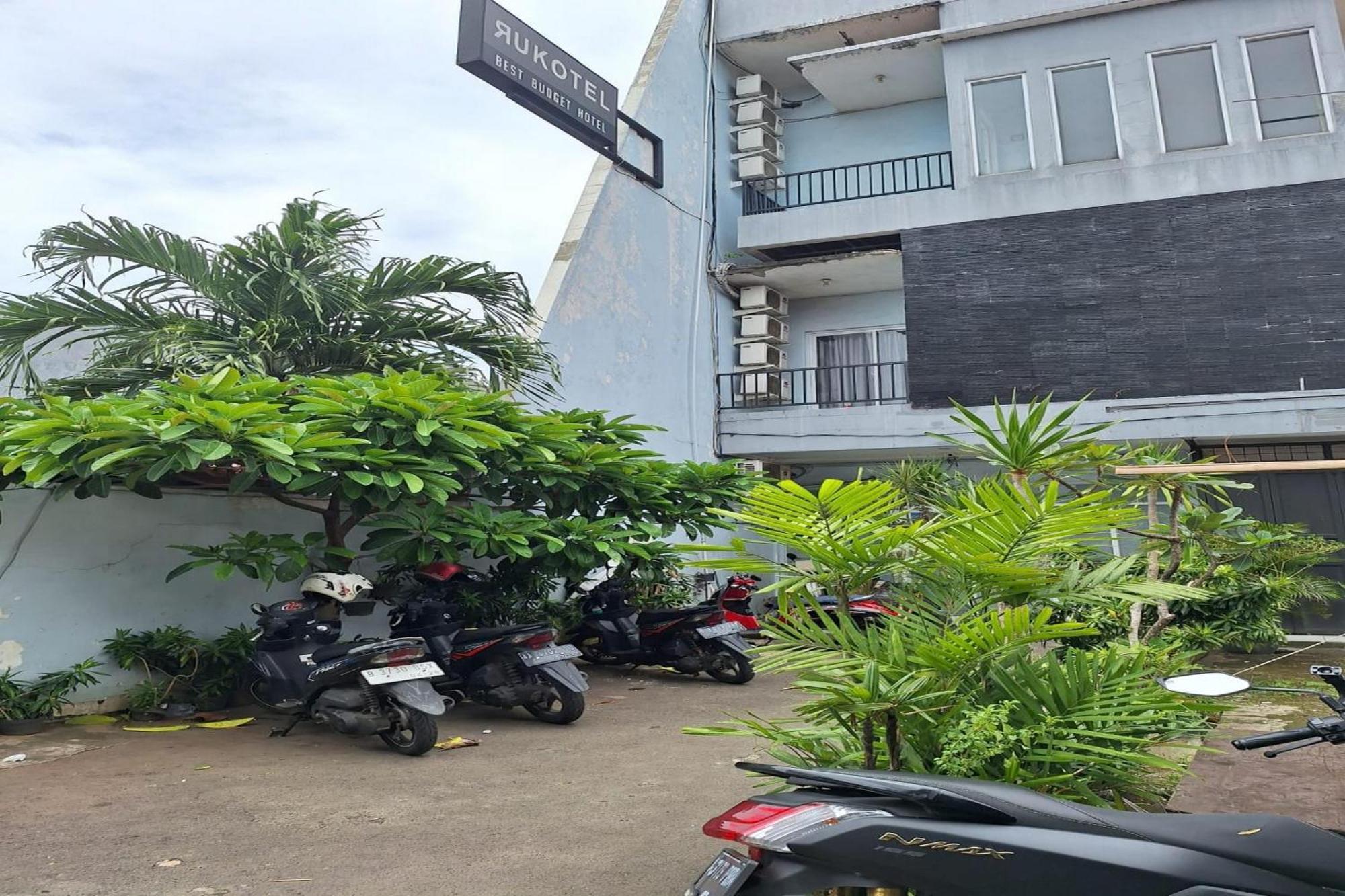 Oyo 93584 Rukotel South Tangerang Exteriér fotografie